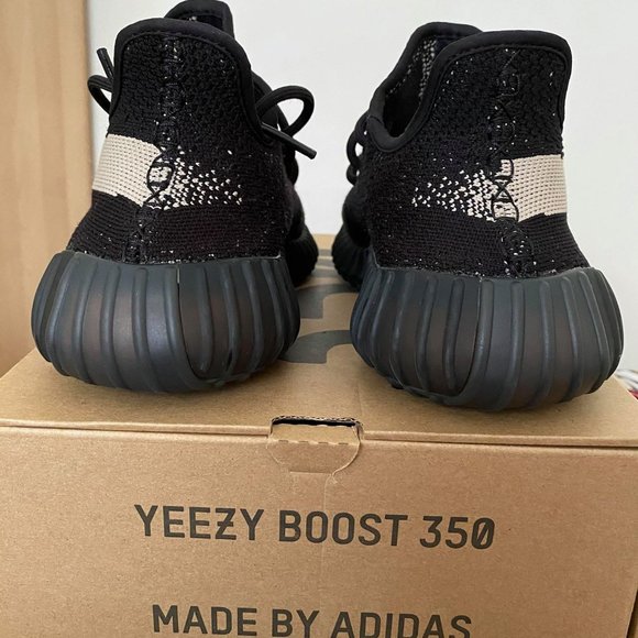 Adidas Yeezy boost 350 Oreo - Picture 7 of 8
